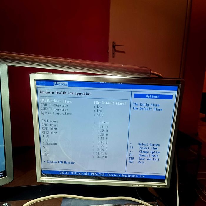 KIT Server Dual Xeon 12 core / 24 thread-uri, 96GB RAM ECC – Home Lab