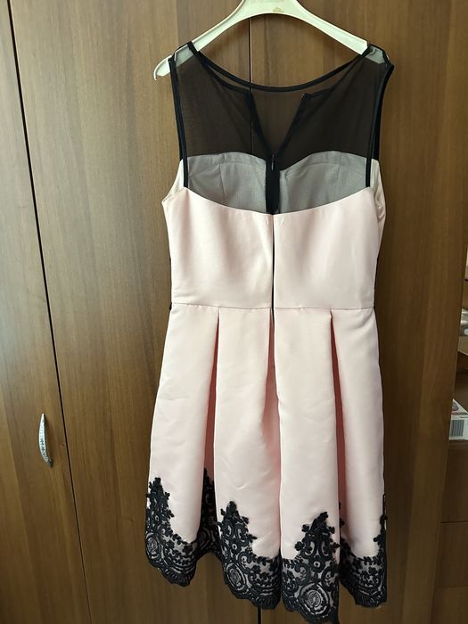 Официална къса рокля