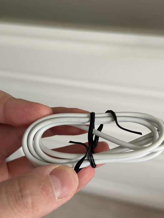Кабели для зарядки и передачи данных Type-C, Lightning, Micro-USB, USB