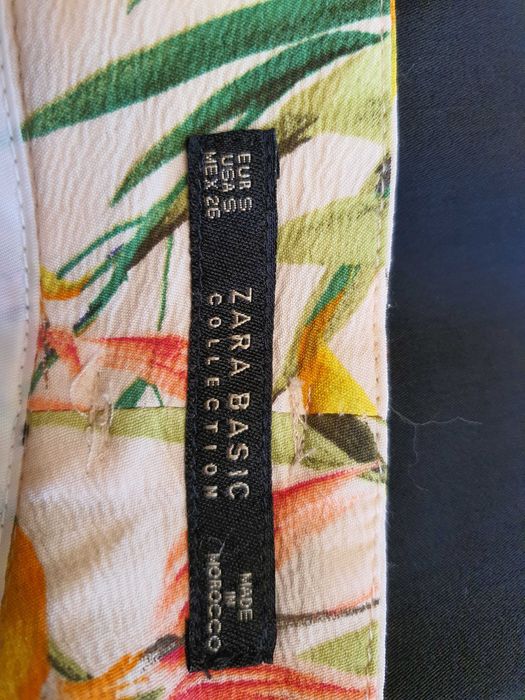 Дамски панталон Zara в отлично състояние, без следи от употреба