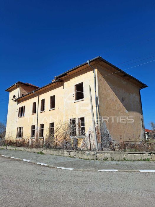 Продава се Промишлена сграда в с. Черноземен, Област Пловдив - 460 кв.м за 168 €/кв.м - Снимка #1