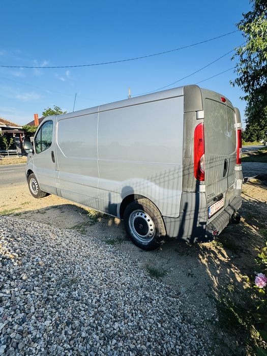 Opel vivaro lung  2013