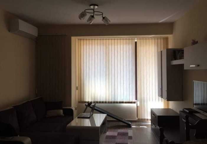 Дава се под наем Двустаен апартамент в Пловдив, Остромила - 65 кв.м за 270.3 € - Снимка #1