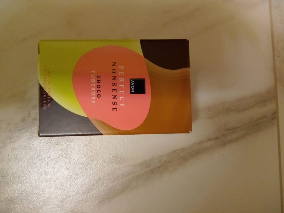 Parfumuri si seturi avon sigilate primite cadou de fiica mea