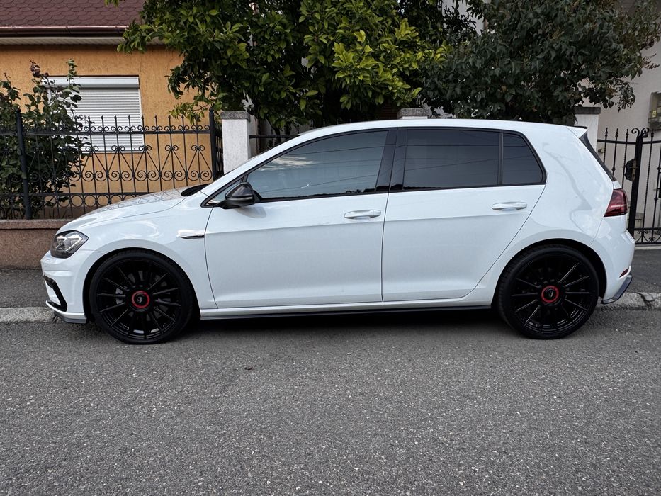 VW Golf 7,5 R 310 HP 4 Motion Akra