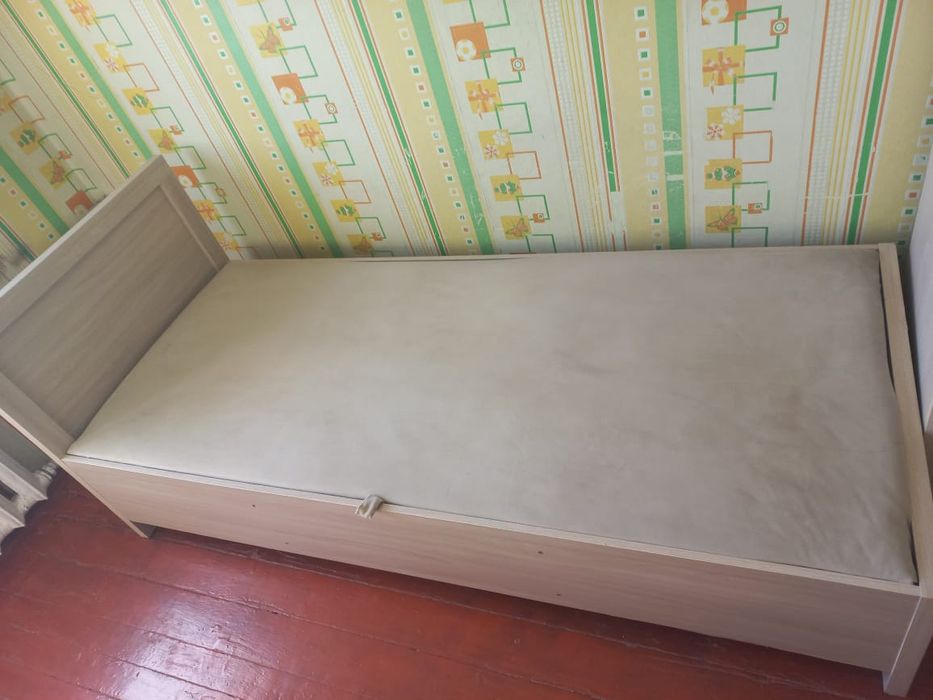 Кровать  продается