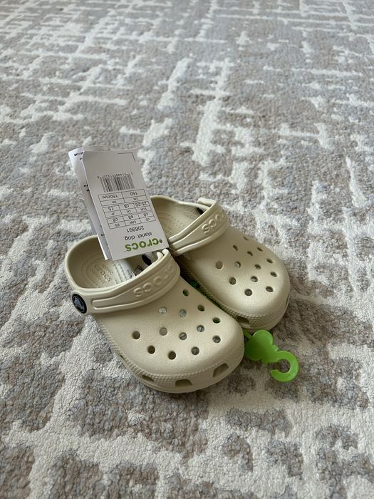детские тапочки Crocs