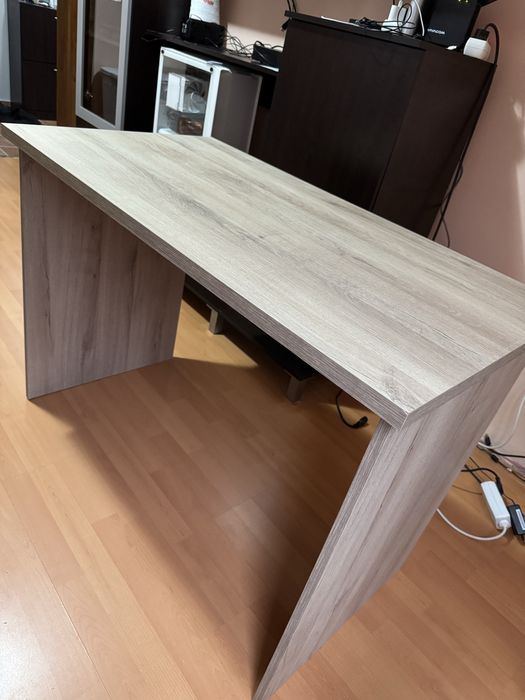 Бюро за офис или домашно използване