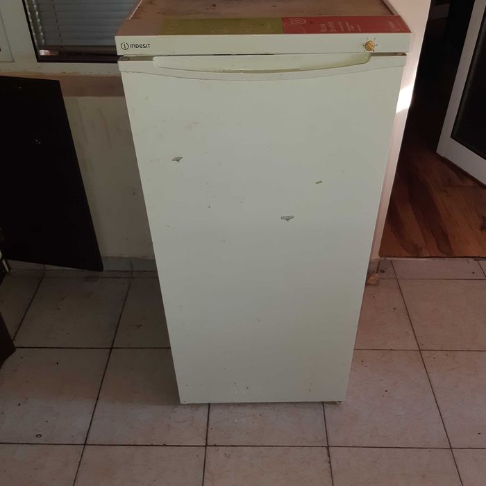 Хладилник Индезит