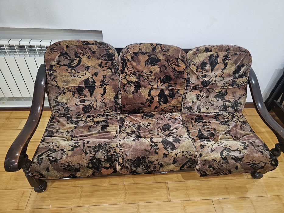 Мягкая мебель диван + кресло