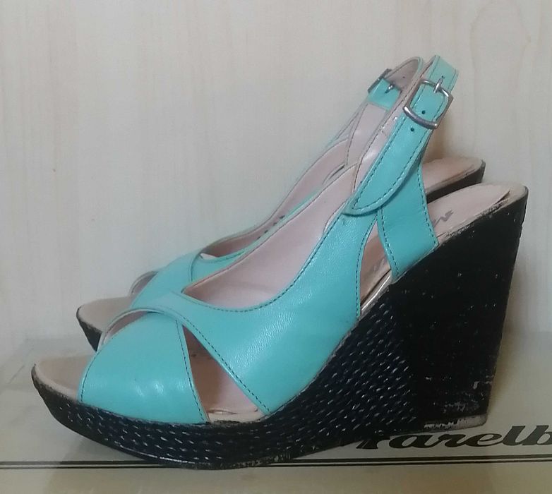 Sandale piele naturalacu platforma numarul 36 albastre, turcoaz, bleu