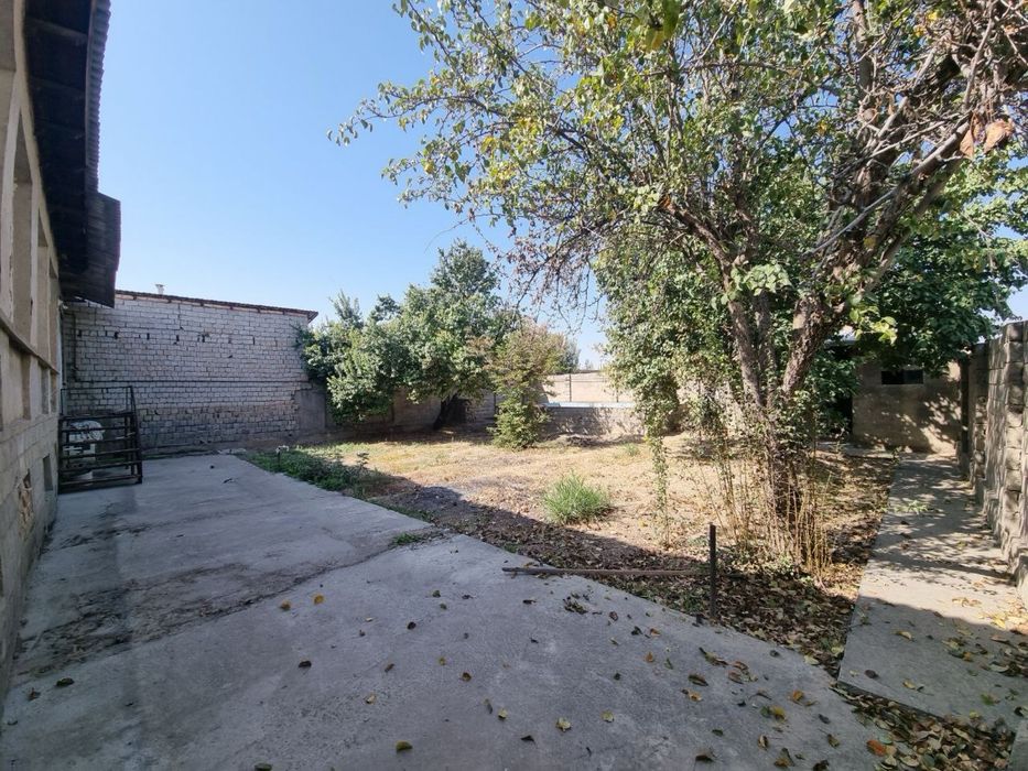 Участка сотилади 7 сотих