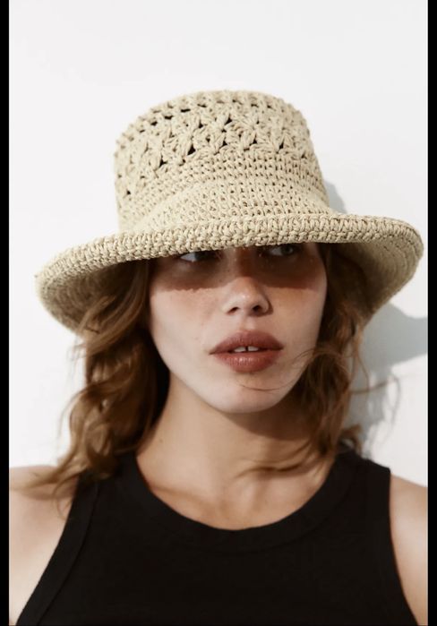 Плетена шапка Zara