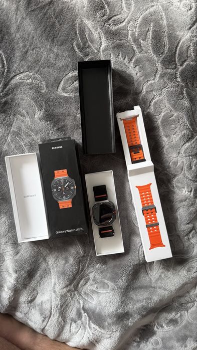 Samsung Watch Ultra Titanium Gray