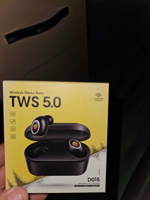 Căști de urechi wireless