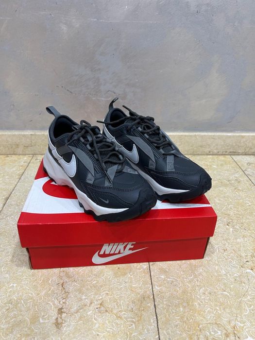 Tenesi Nike W TC 7900 femei