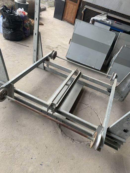 Tuxumdor tovuqlar uchun setka sotiladi,