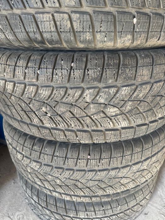 Зимняя шина(липучка) 265/60/18