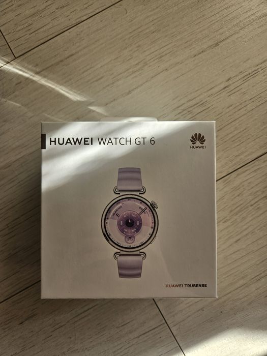 Vând smartwatch Huawei GT6