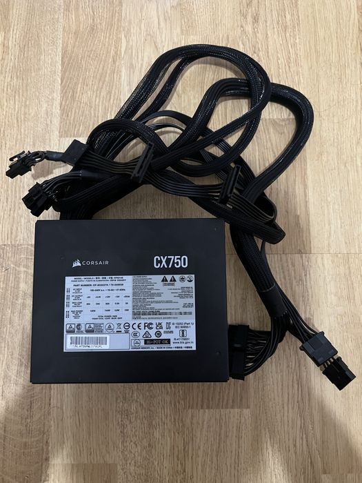 Vand sursa Corsair CX750