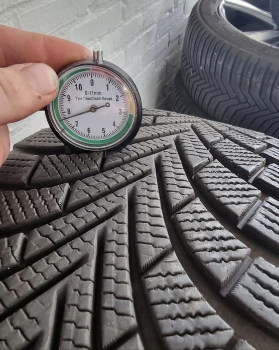 Tesla model s джанти 19 със зимни гуми