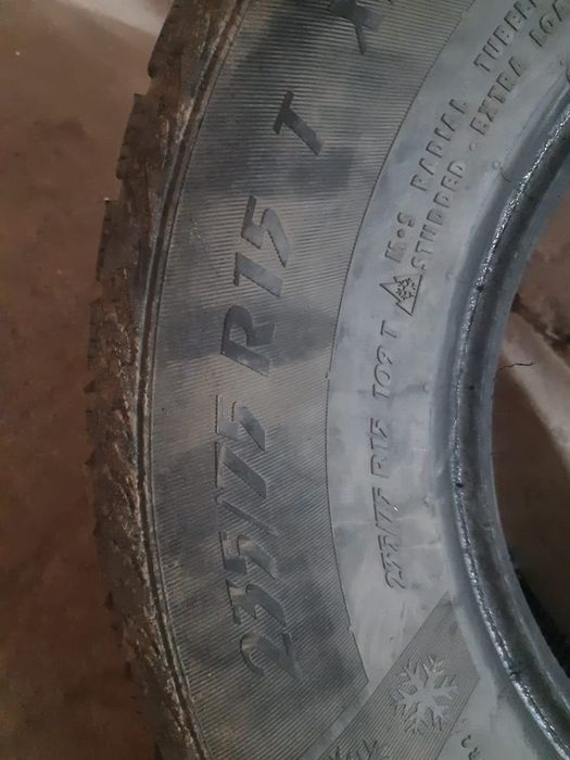 Продам покрышка зимняя