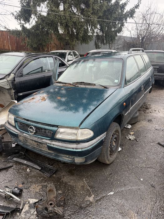 Опел Астра Ф комби НА ЧАСТИ