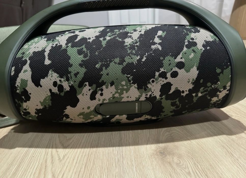 Проадам JBL boombox 2