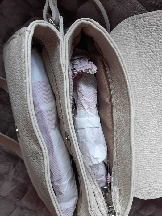 Чанти Antonia Moretti , Nine west, Desigual, Valentino