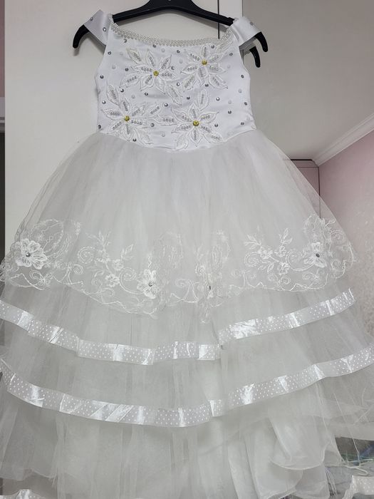 Платье для девочки  7- 8 лет