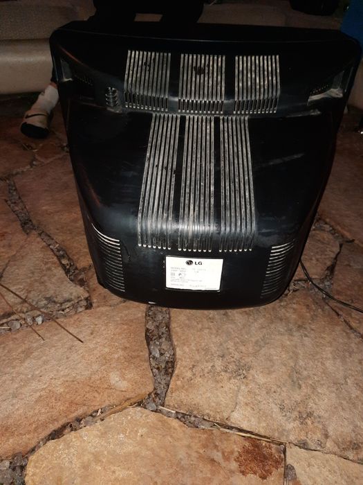 Продам телевизор 5000