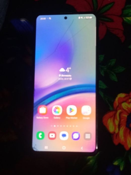 Samsung galaxy A51 telifoni sotiladi