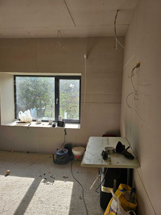 Продава се Къща в Добрич, Строител - 176 кв.м за 682 €/кв.м - Снимка #11