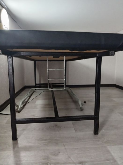 Продаётся кушетка