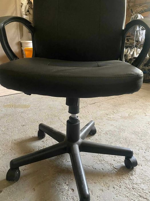 Кожен Офис стол без забележки