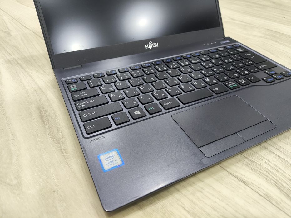Fujitsu Lifebook I7 7500 DDR4 8/128gb