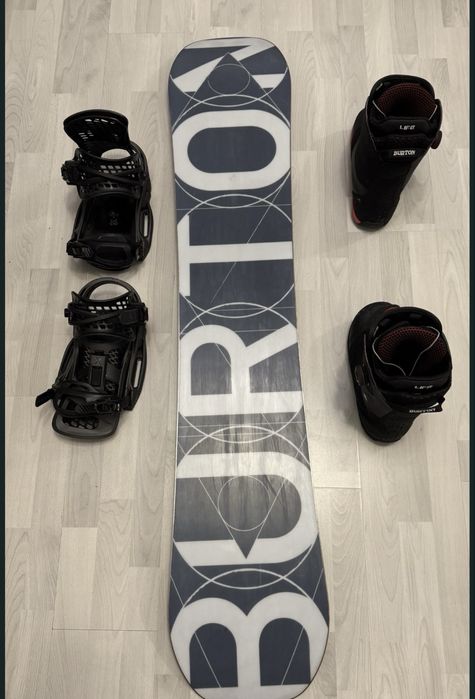 Placa snowboard Burton Custom 150