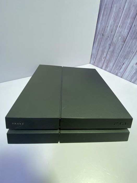 PlayStation 4 slim 500gd  / СТ 31393