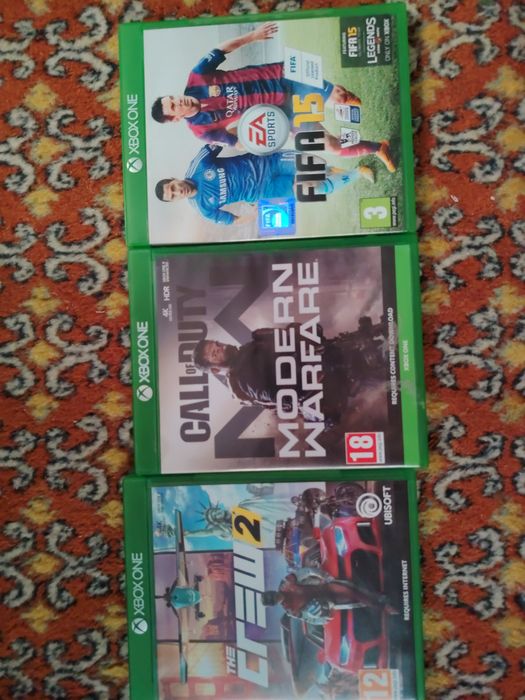 Xbox One S 1TB,stare foarte buna