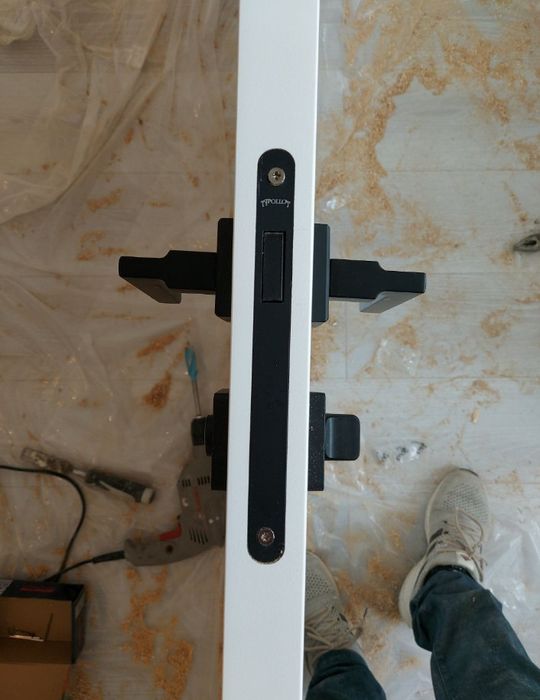 Установка дверей