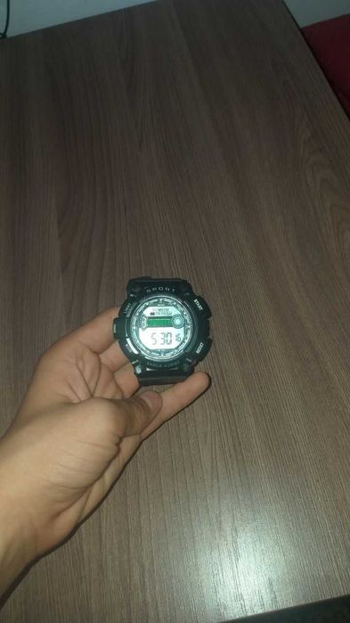 спортивные часы водонепроницаемые