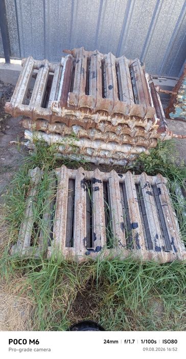Продам советские чугунные батареи