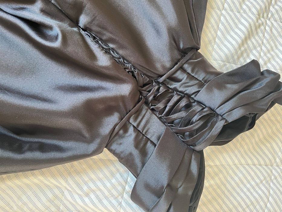 Платье вечернее атласное