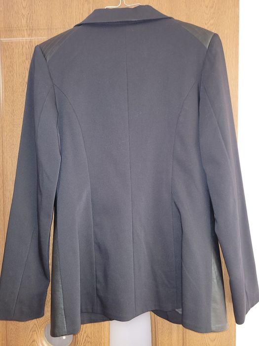 Нови сака на Lucy