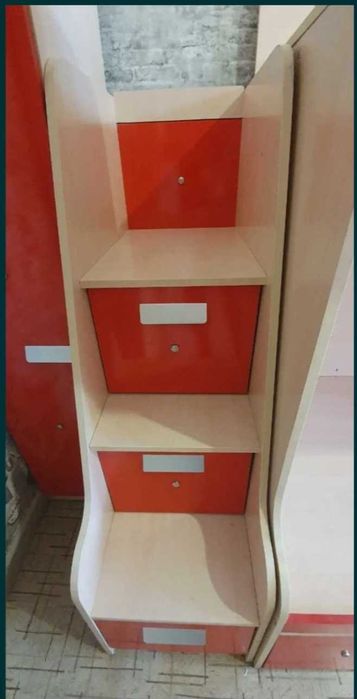 Продам детский гарнитур б/у.

90 000 тг.