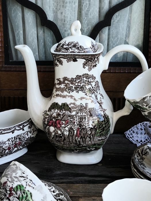 Английски сервиз за чай