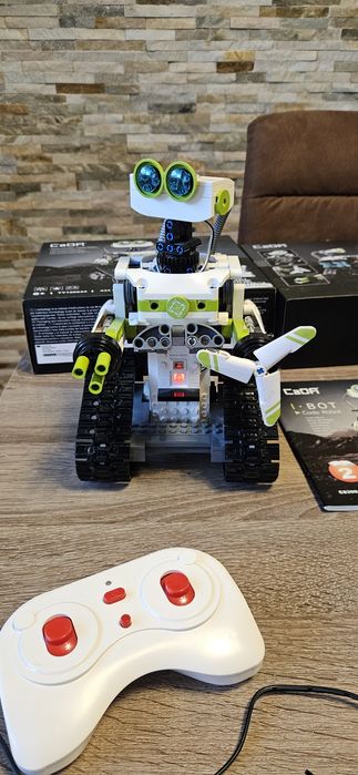 Set constructie CaDa - Robotul I BOT cu telecomanda