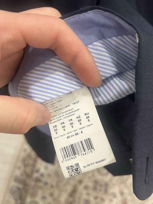 Продам новый костюм