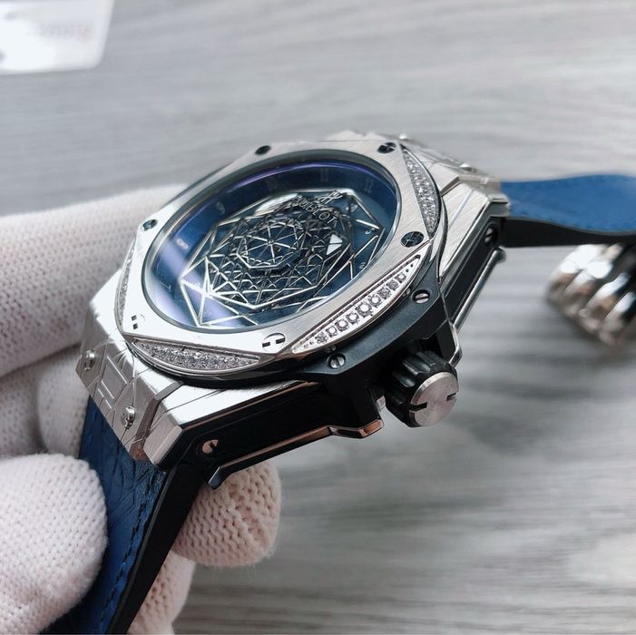 Hublot Big Bang One click Sang