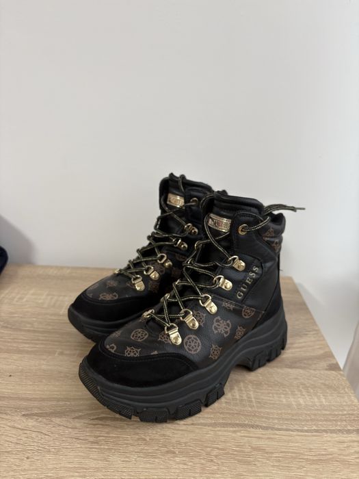 Дамски боти Guess